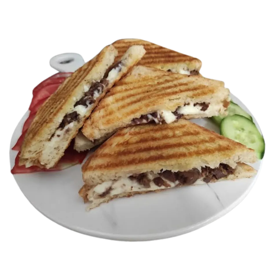 Kavurmalı Kaşarlı Tost